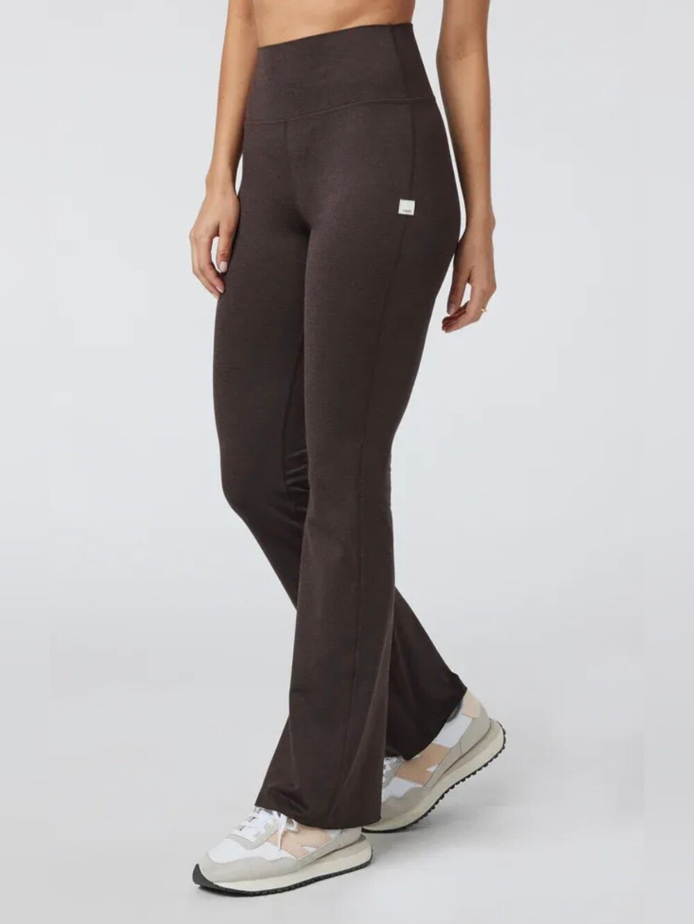 Vuori Women's Halo Slim Flare Size M Raw Hem Java Heather Soft Performance Yoga